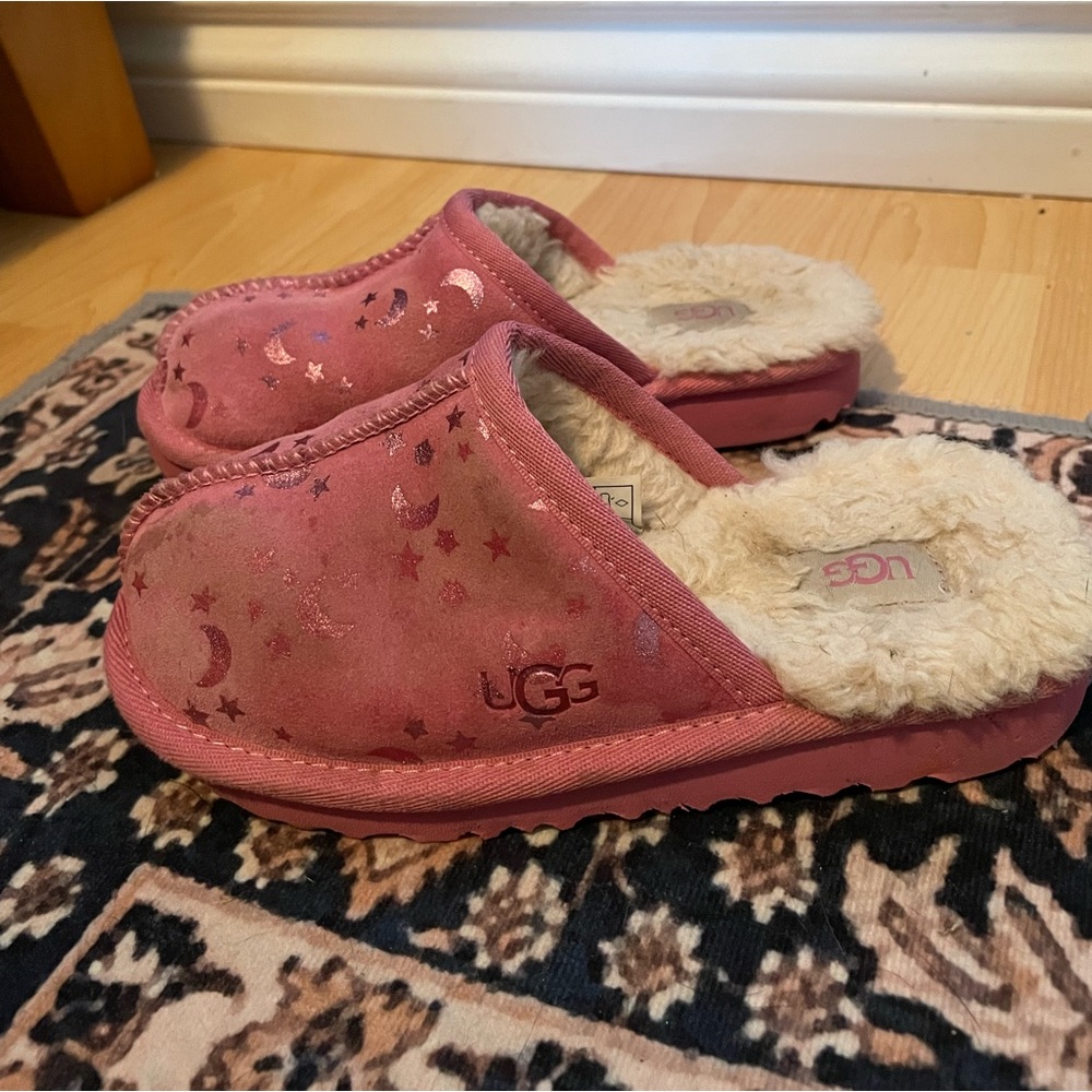 Girls size 12 ugg slippers